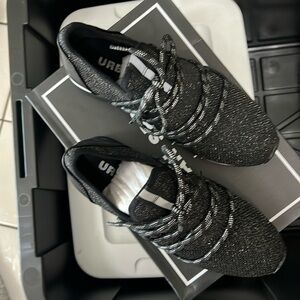 NEW Urban Sport Mara Sneakers Size 7